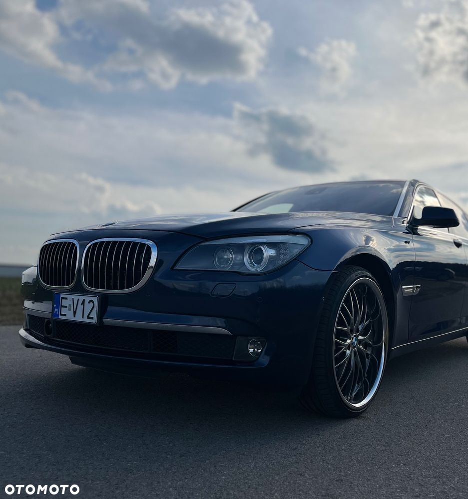 BMW Seria 7 760Li - 26