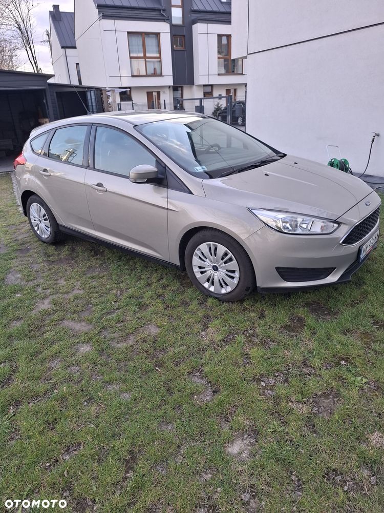 Ford Focus 1.6 Trend - 4