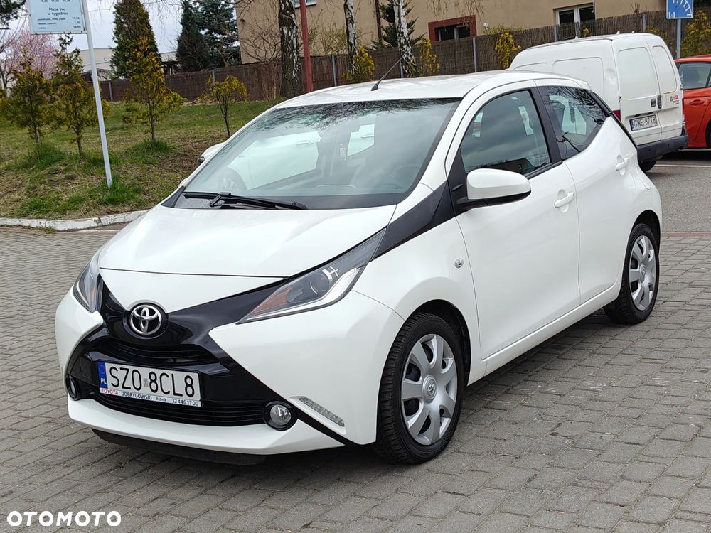 Toyota Aygo x-play touch - 29