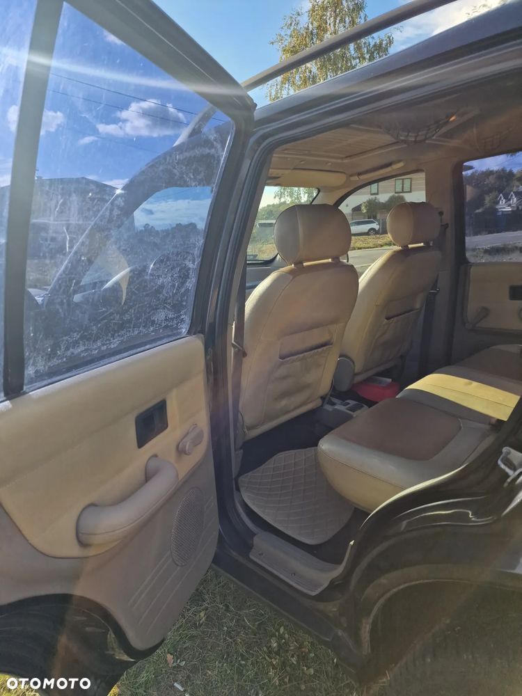 Land Rover Freelander 2.0 D - 6