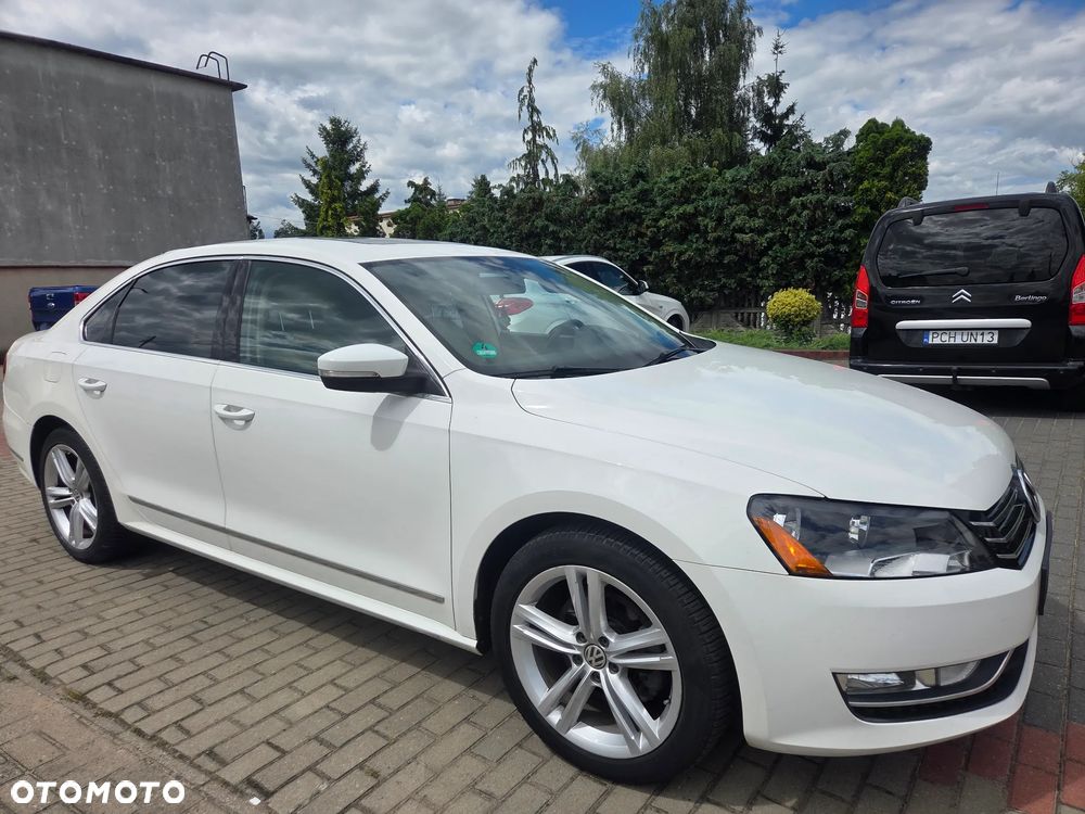 Volkswagen Passat - 4