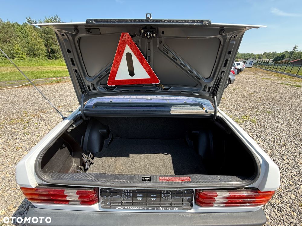 Mercedes-Benz W201 (190) - 20