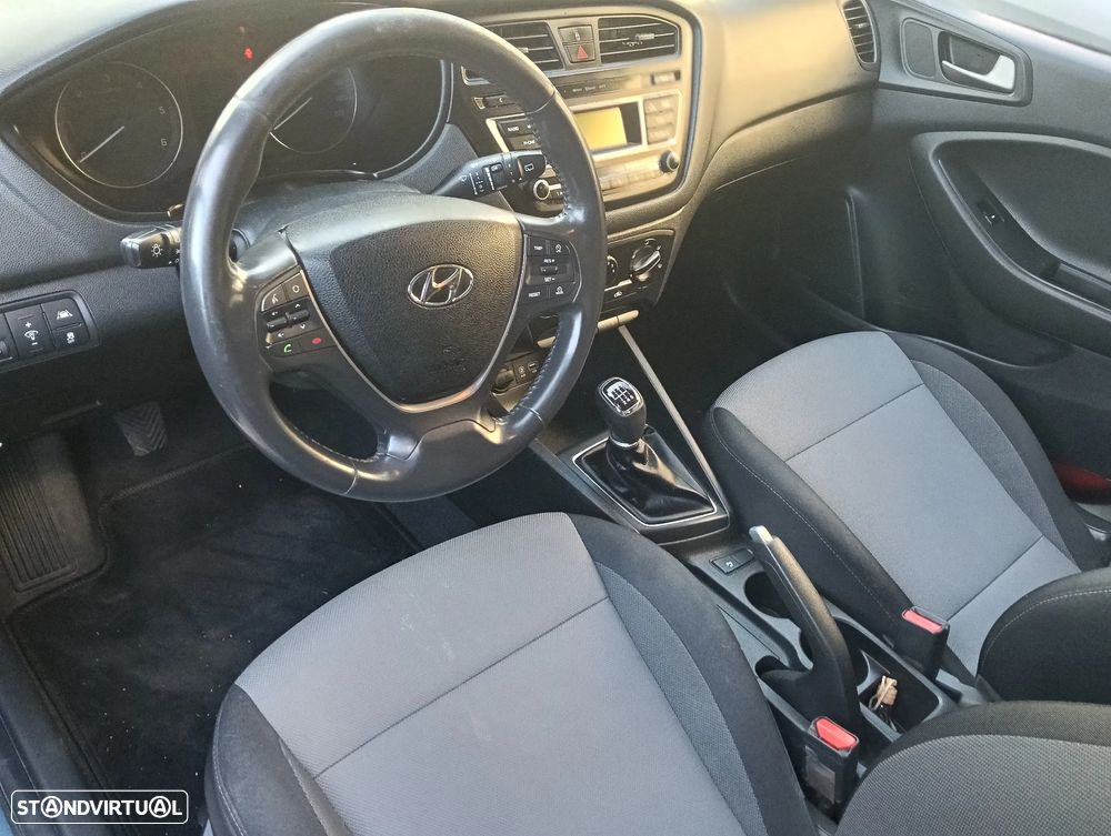 Hyundai i20 1.1 CRDi Comfort+Pack Look+JLL16 - 19