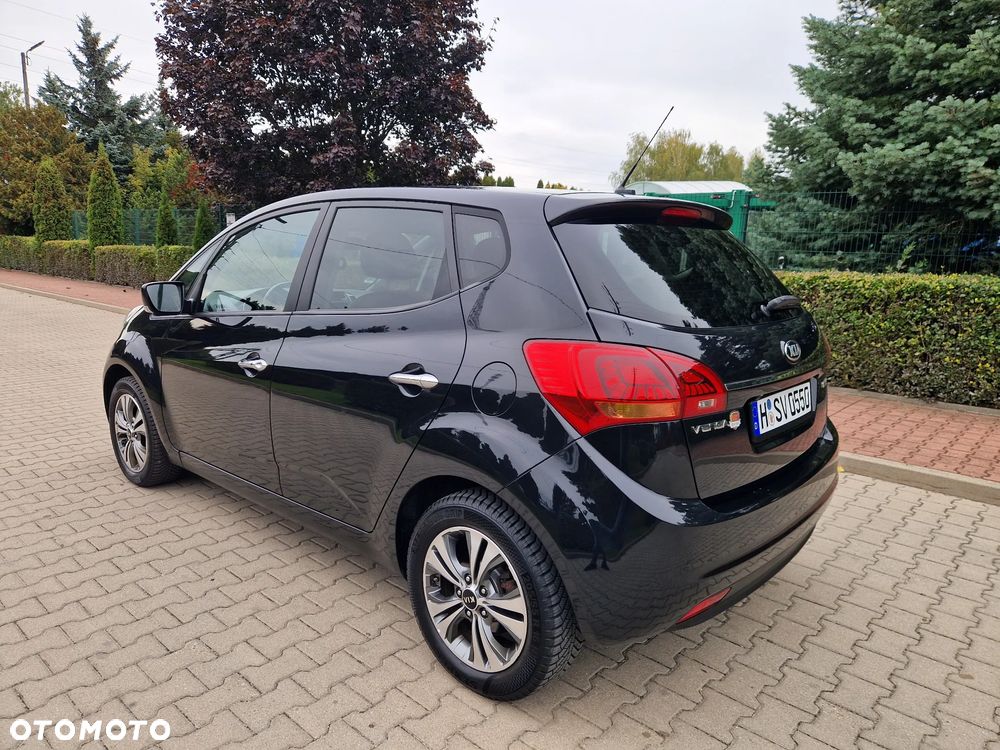 Kia Venga - 9