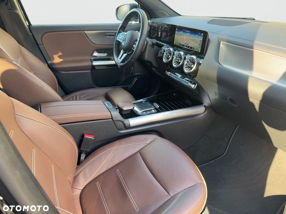 Mercedes-Benz GLA 220 d 4-Matic Progressive 8G-DCT - 22