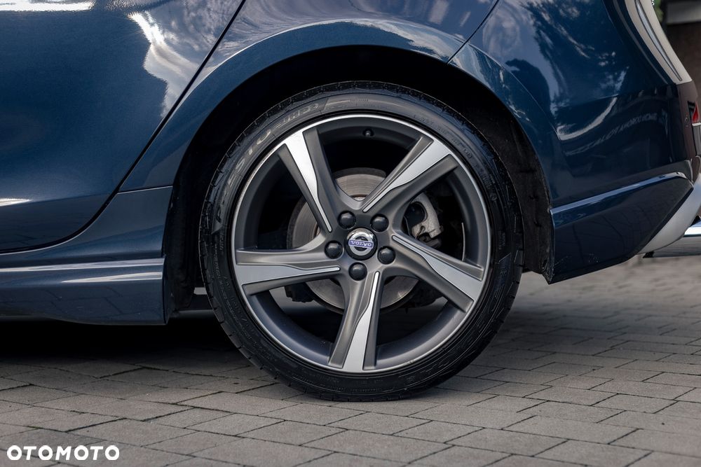 Volvo V40 D4 Geartronic RDesign - 9