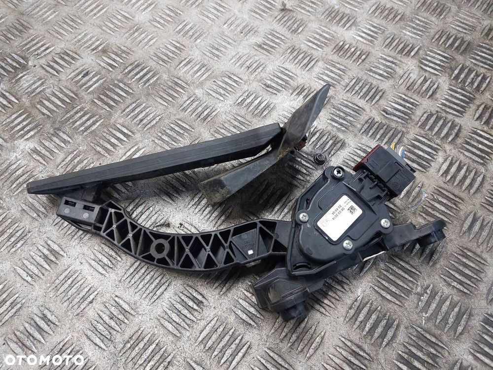 PEDAŁ GAZU POTENCJOMETR KIA CEED II 1.6 CRDI 32700-A6100 32700-3XXXX - 1