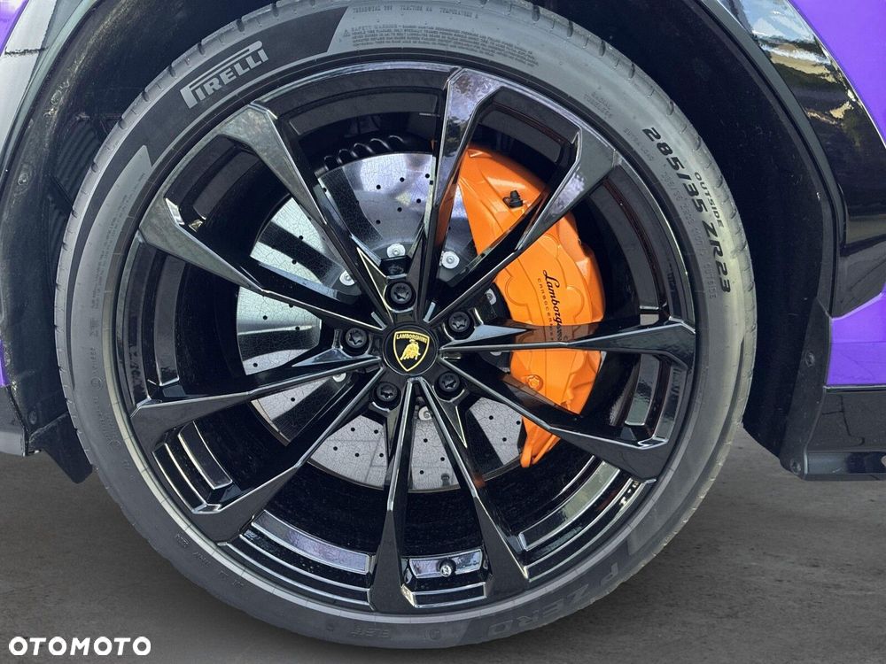Lamborghini Urus - 19
