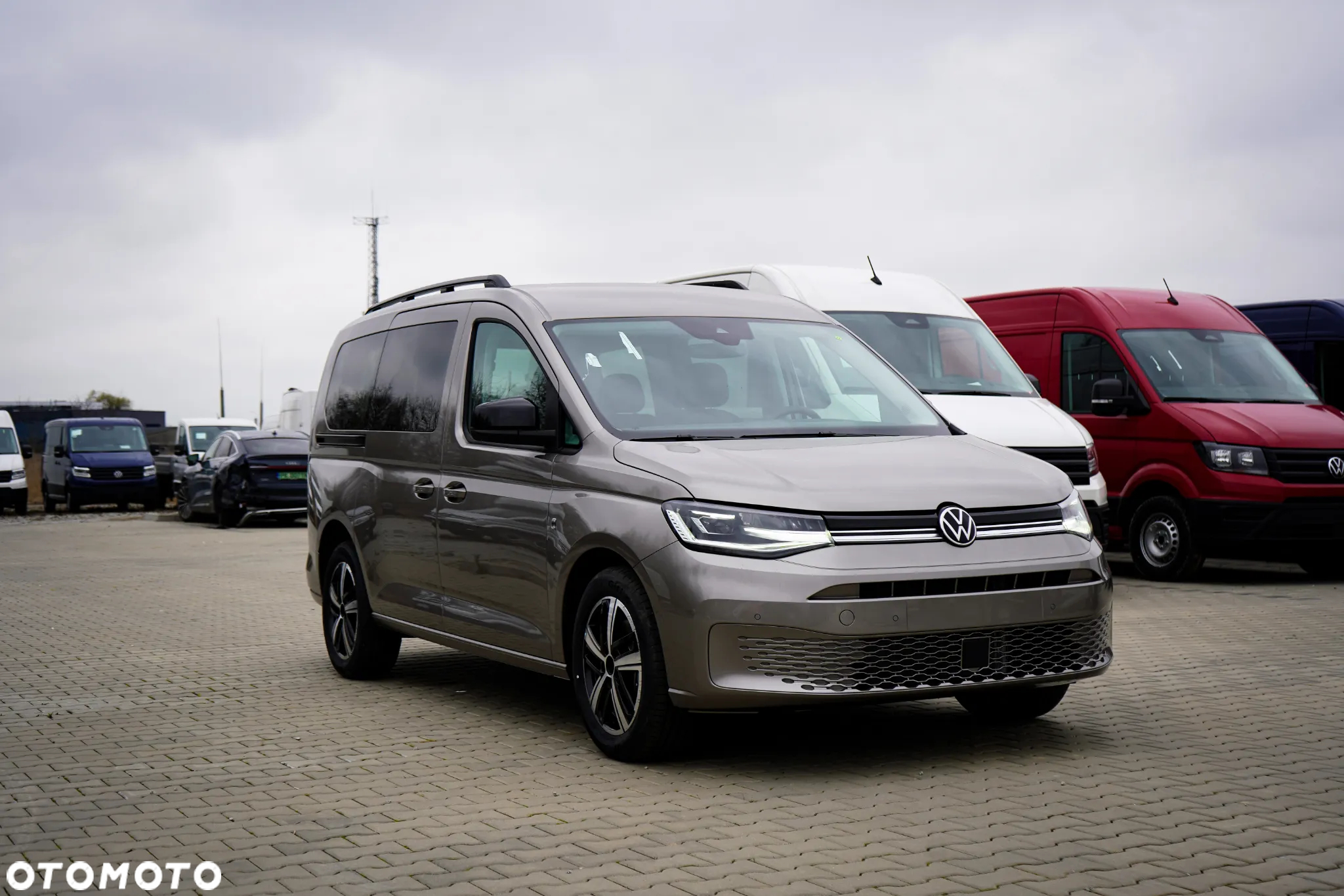 Volkswagen Caddy Maxi 2.0 TDI Life DSG - 8