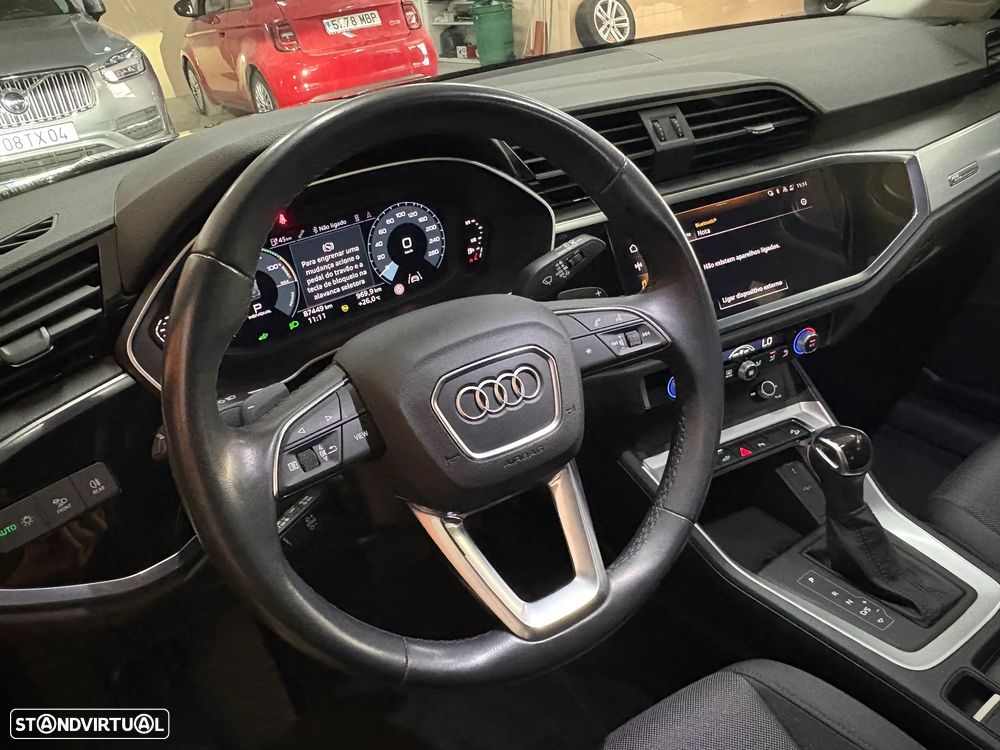 Audi Q3 45 TFSIe S tronic S line - 9