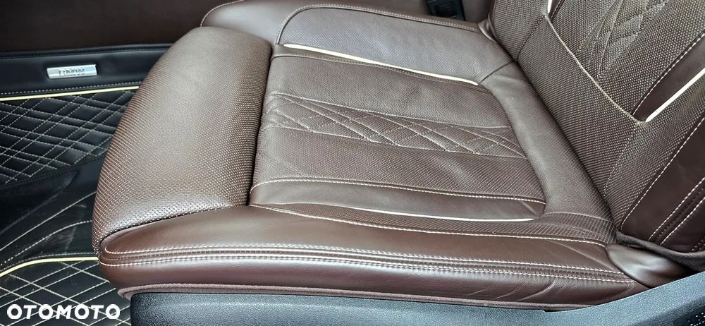 BMW Seria 7 [G11 G12] 19-22 - 17