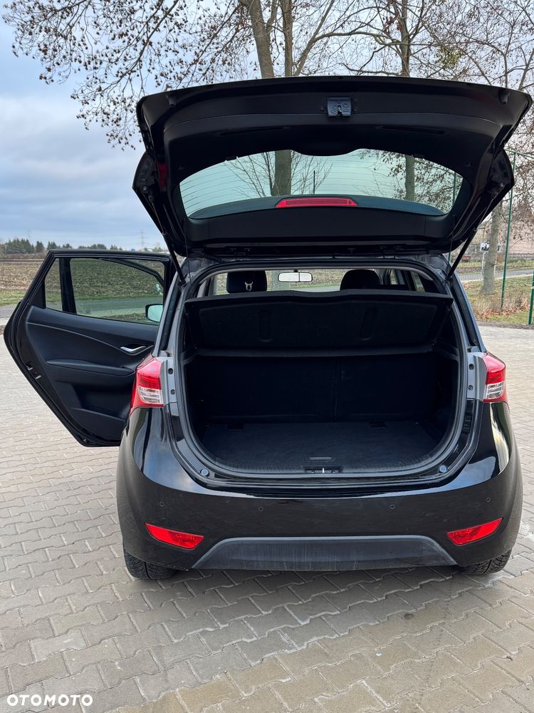 Hyundai ix20 1.4 BlueDrive Classic + - 8