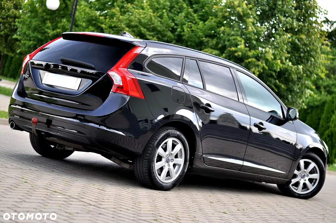 Volvo V60 D3 Geartronic Summum - 2