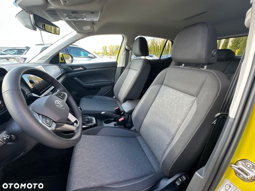 Volkswagen T-Cross - 12