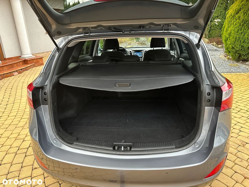 Hyundai i30 1.6 GDI Premium - 18