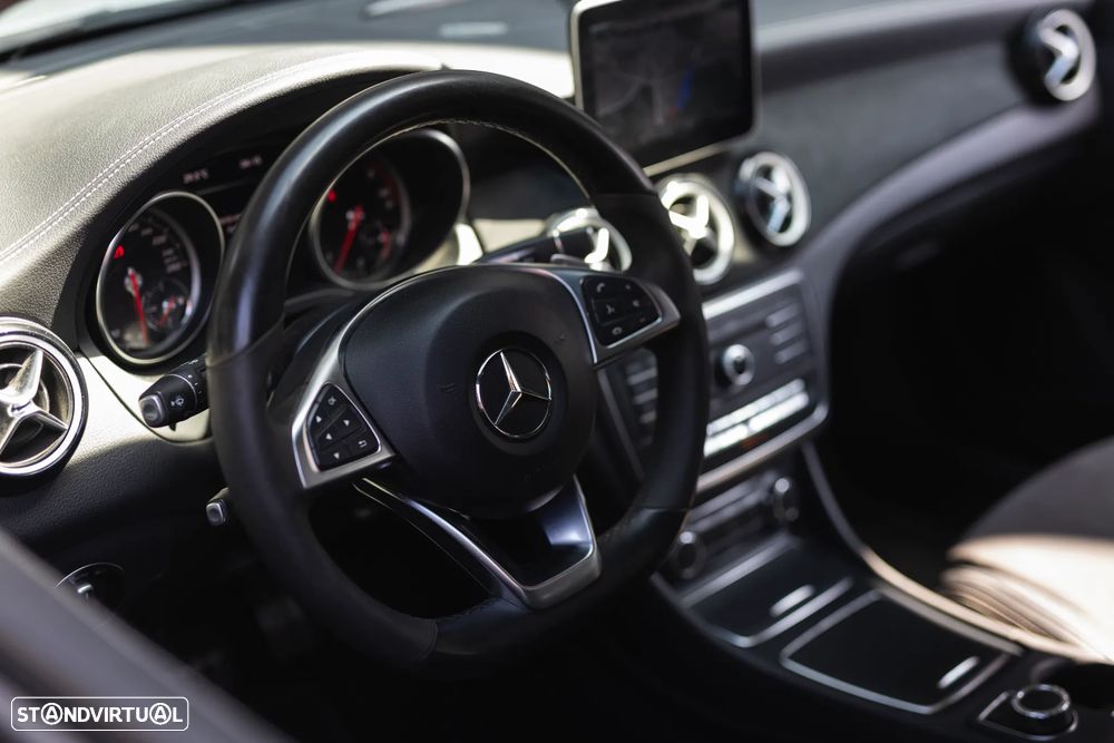 Mercedes-Benz CLA 200 d Shooting Brake AMG Line Aut. - 13