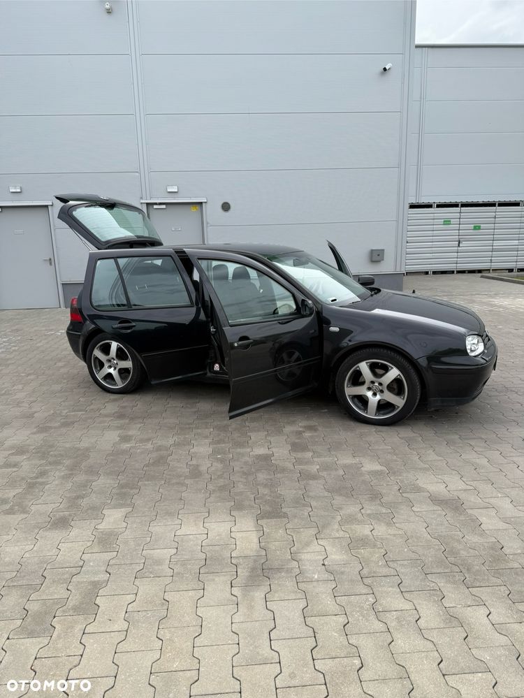 Volkswagen Golf 1.9 TDI Highline - 13
