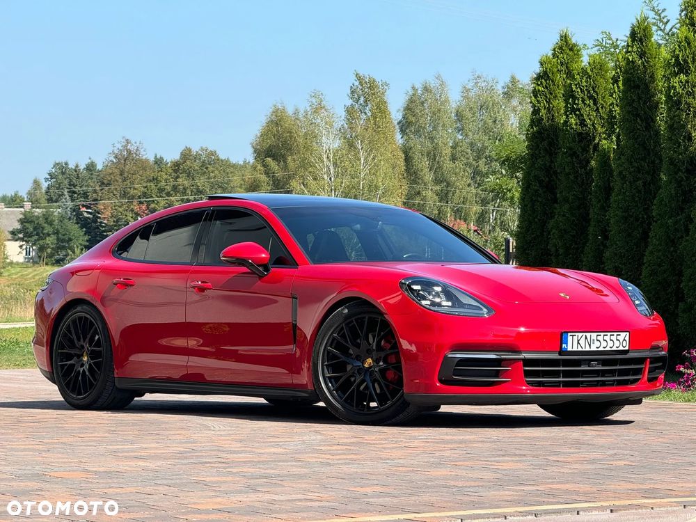 Porsche Panamera 4 - 32