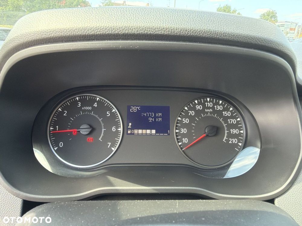 Dacia Duster 1.6 SCe Essential - 17