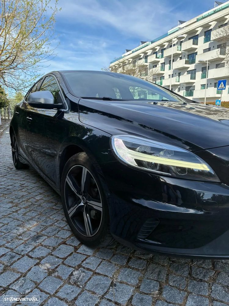 Volvo V40 2.0 D2 R-Design - 2