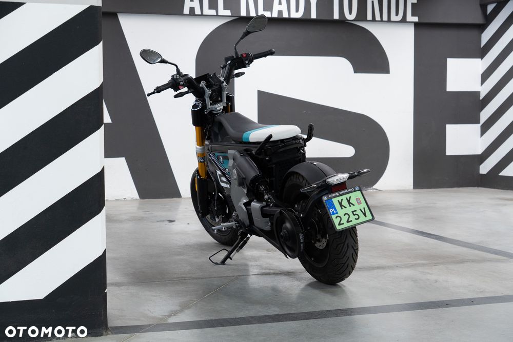 BMW CE 02 - 11