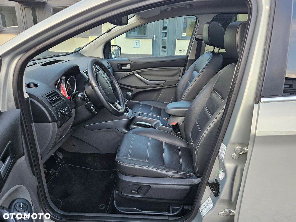Ford Kuga 2.0 TDCi 4x4 Titanium - 9