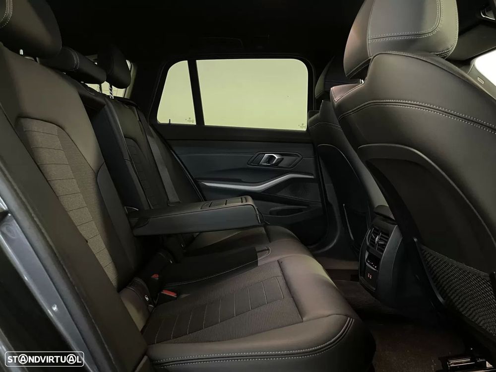 BMW 320 e Corporate Edition Auto - 17