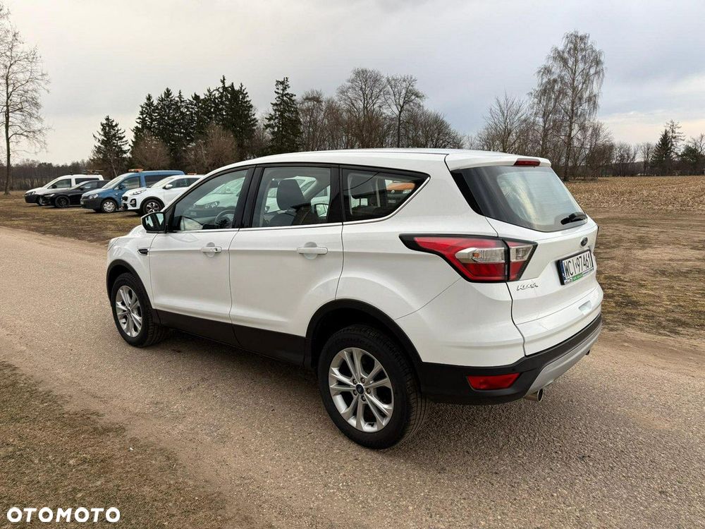 Ford Kuga - 4