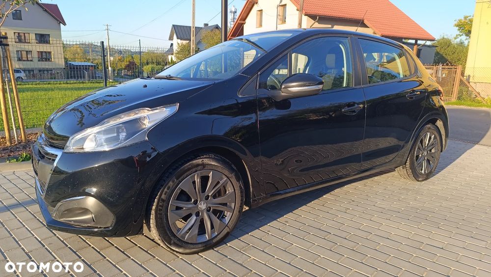 Peugeot 208 - 2