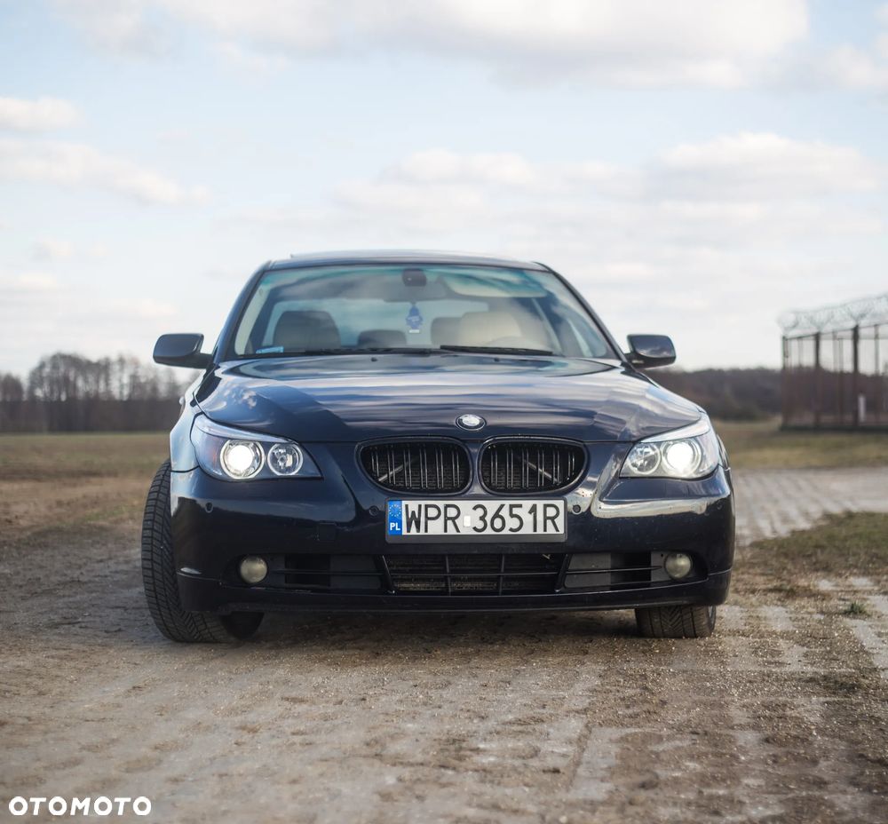 BMW Seria 5 550i - 3