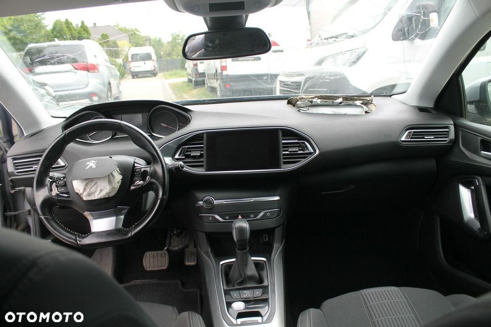 Peugeot 308 - 11