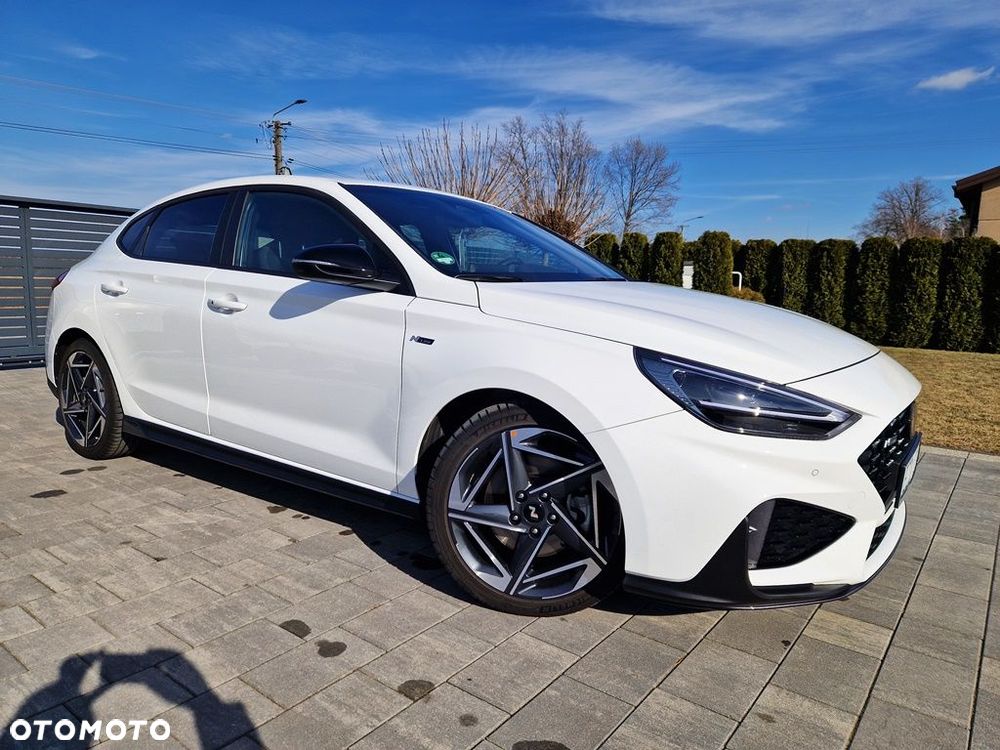 Hyundai i30 1.5 T-GDI 48V-Hybrid DCT Advantage - 9