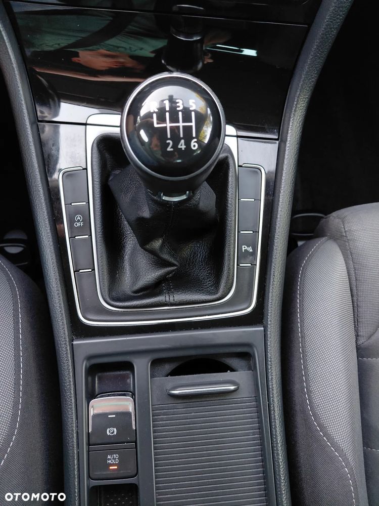 Volkswagen Golf 1.4 TSI BMT Highline - 20