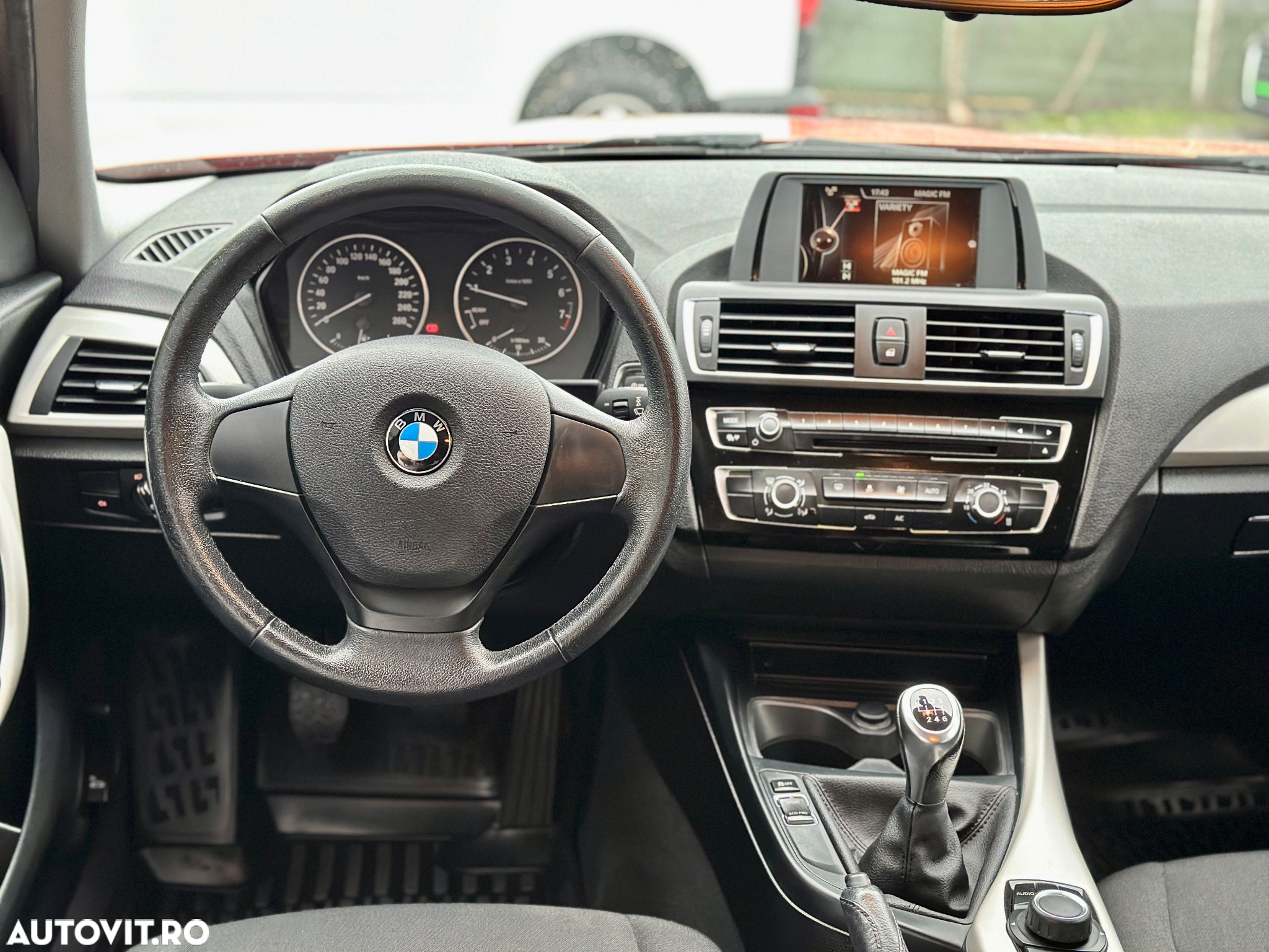 BMW Seria 1 116i Sport Line - 37