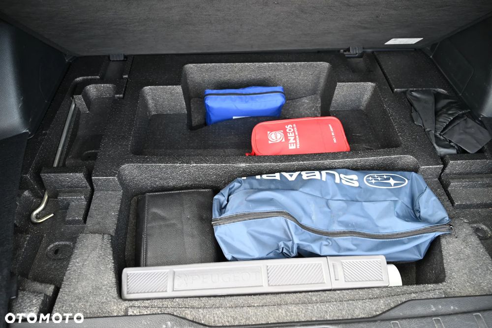 Subaru Forester 2.0 XT Platinum Lineartronic - 37