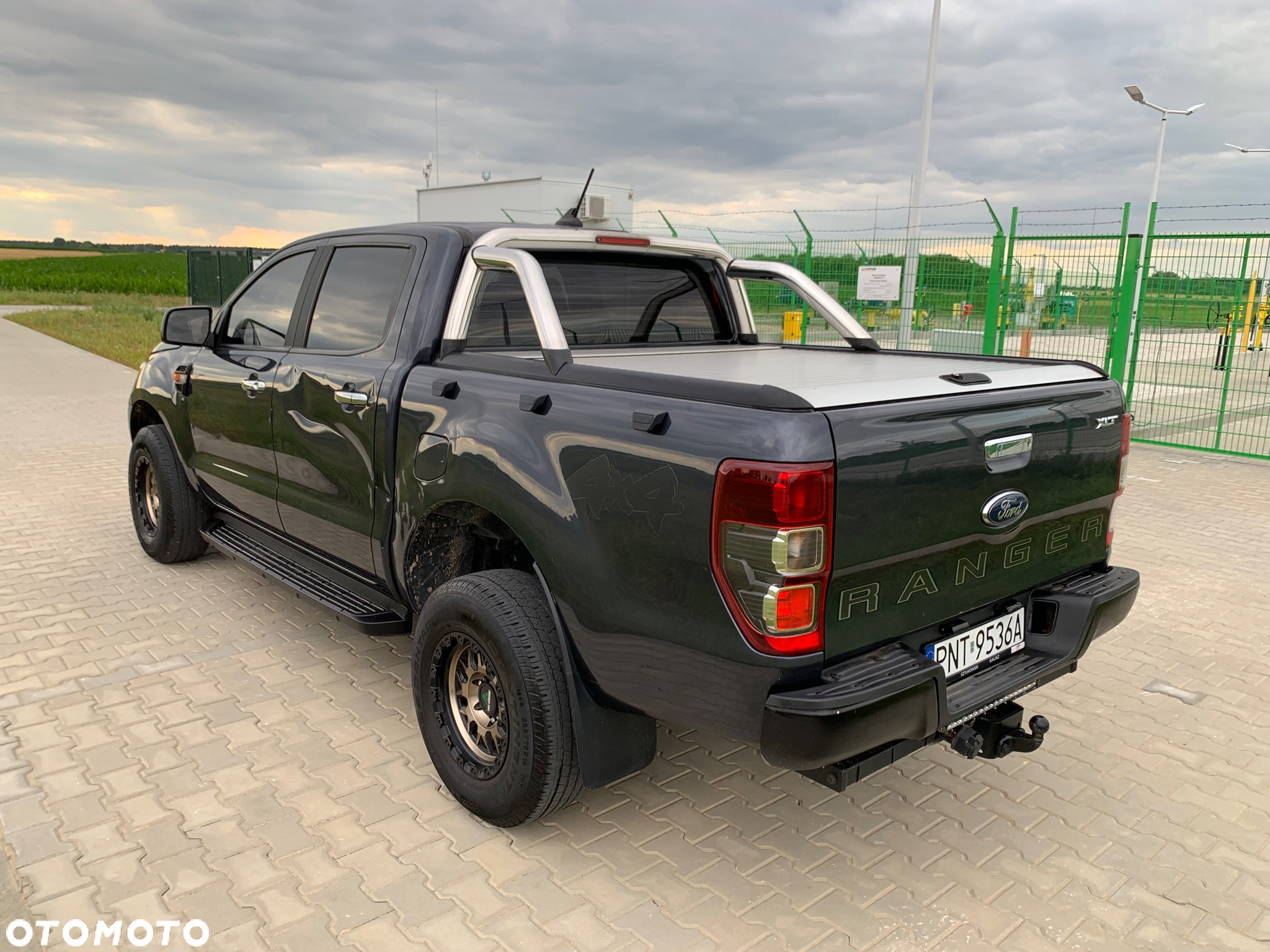 Ford Ranger 2.0 EcoBlue 4x4 DC XLT - 4
