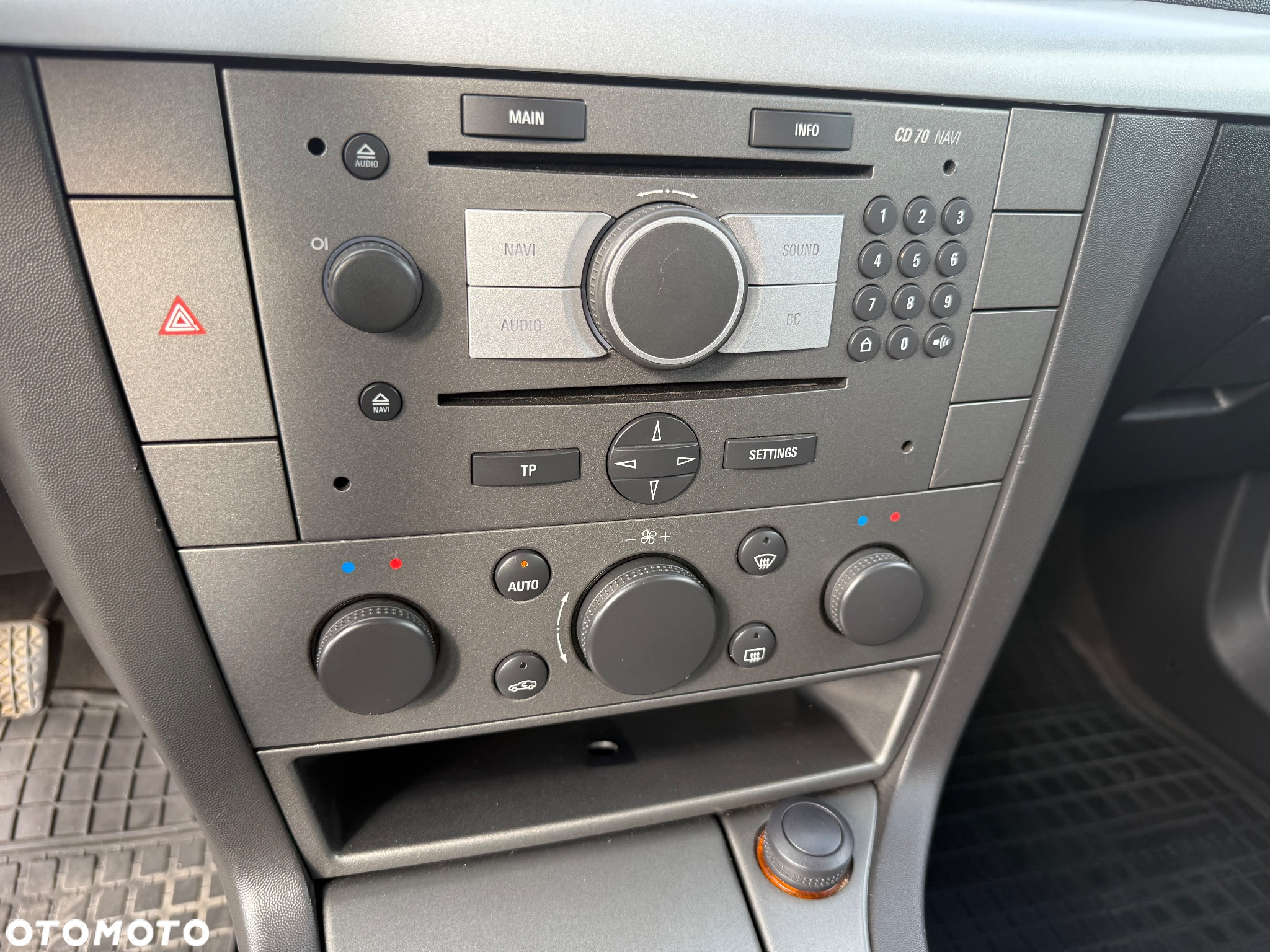 Opel Vectra 1.8 Comfort - 24
