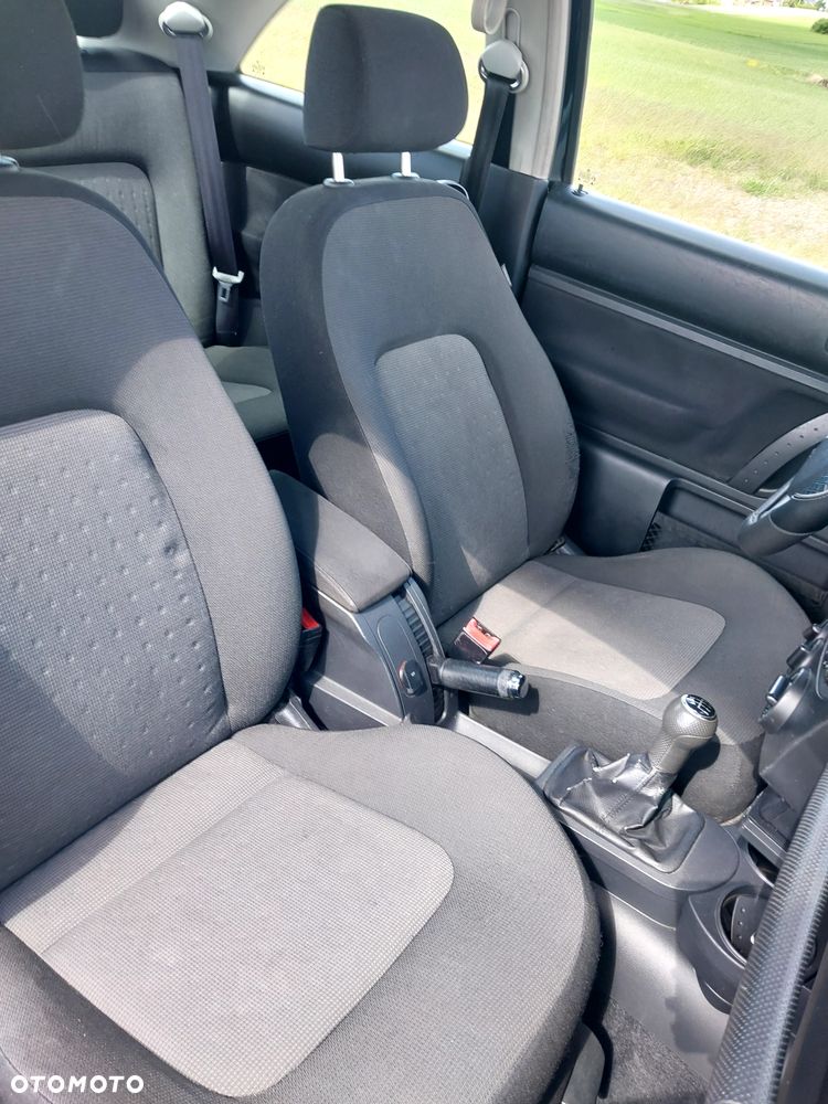 Volkswagen New Beetle 1.4 - 8