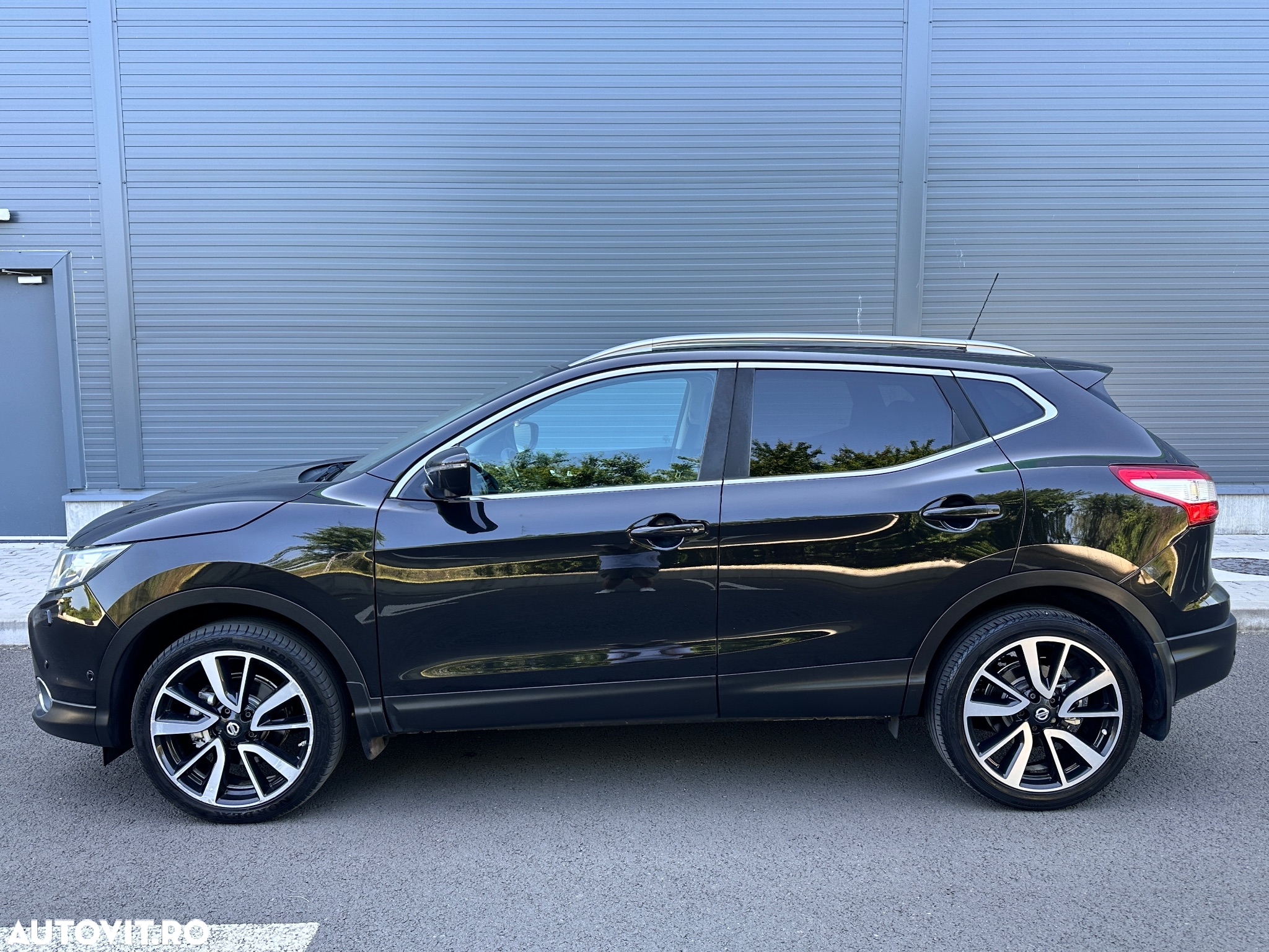 Nissan Qashqai 1.6 DIG-T TEKNA - 10
