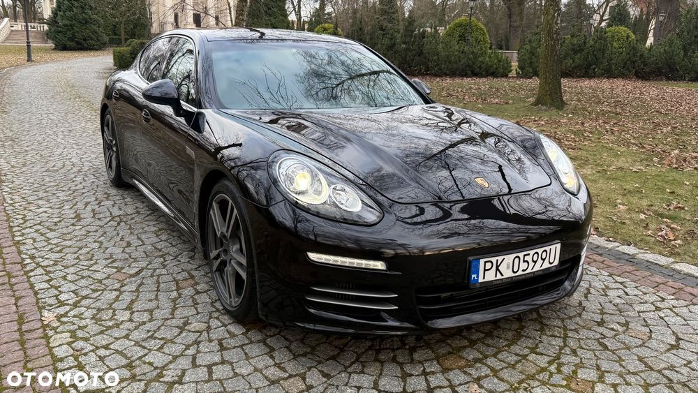 Porsche Panamera 4S - 13