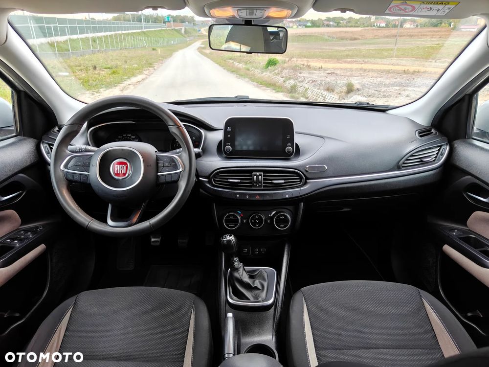Fiat Tipo 1.4 T-Jet 16v Lounge EU6 - 14