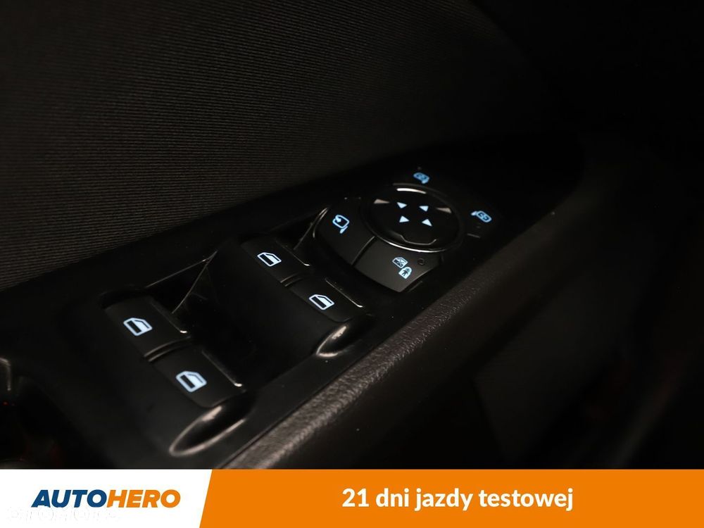 Ford Mondeo - 32