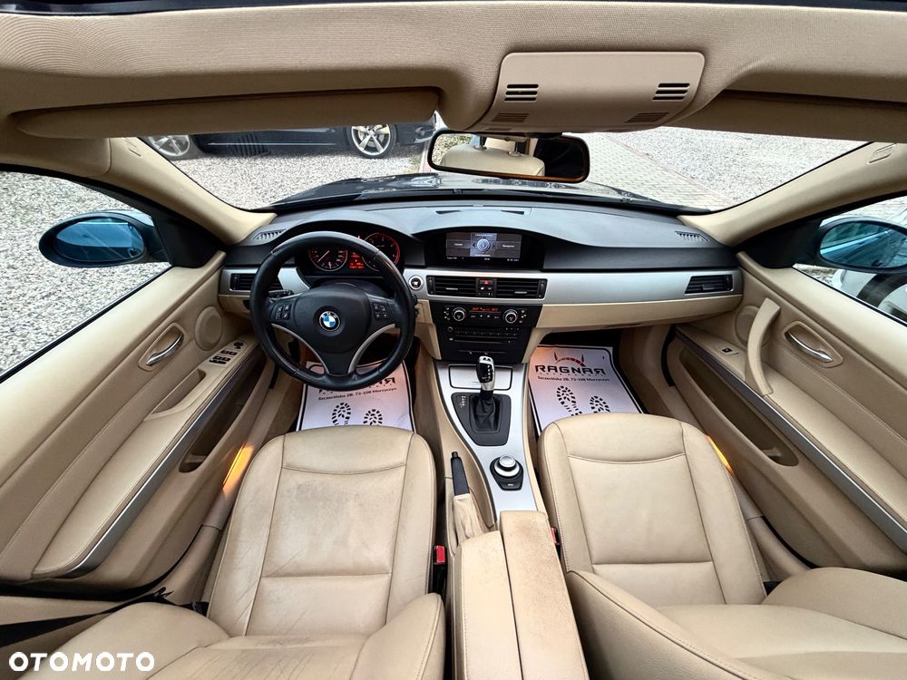 BMW Seria 3 330xd DPF Touring - 27