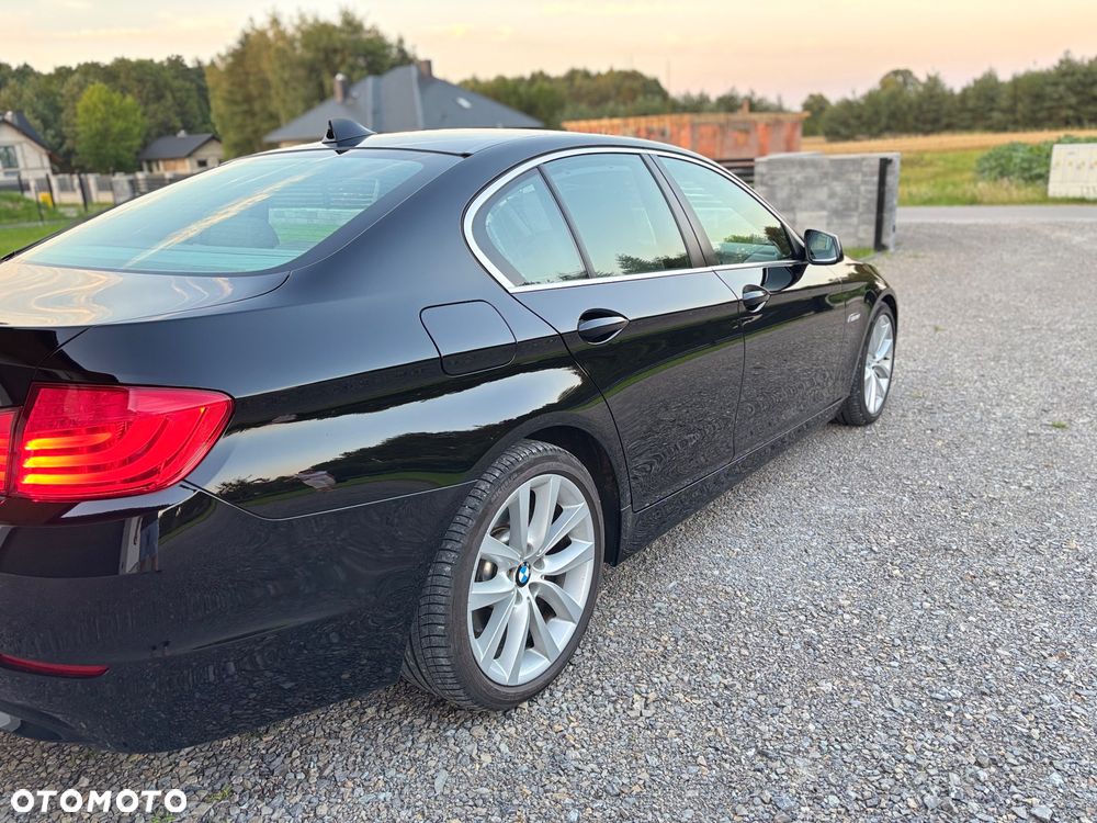 BMW Seria 5 528i - 17