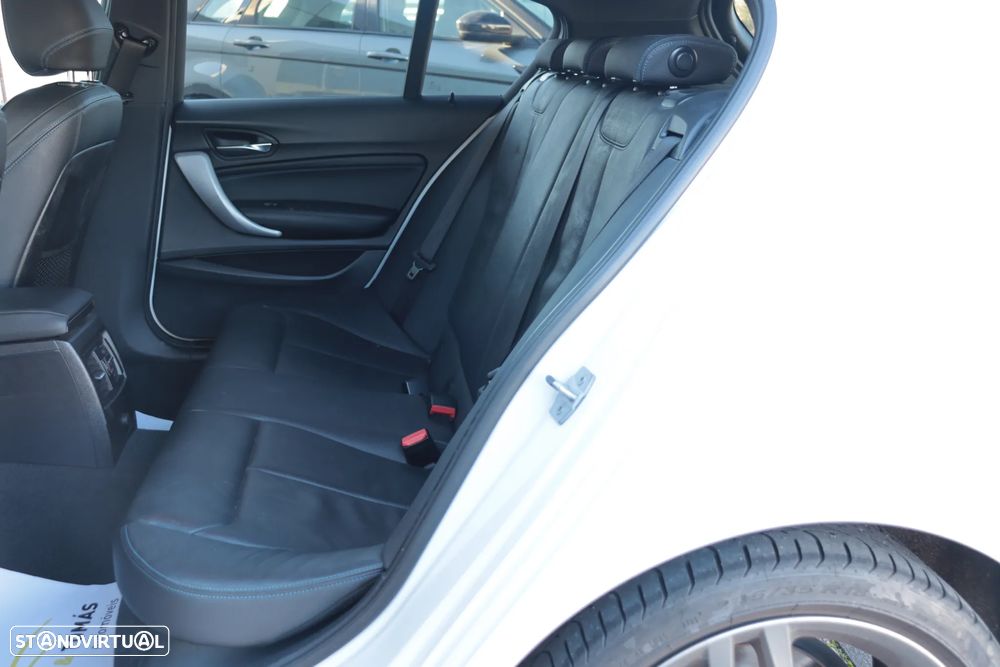 BMW 118 d Pack M - 15