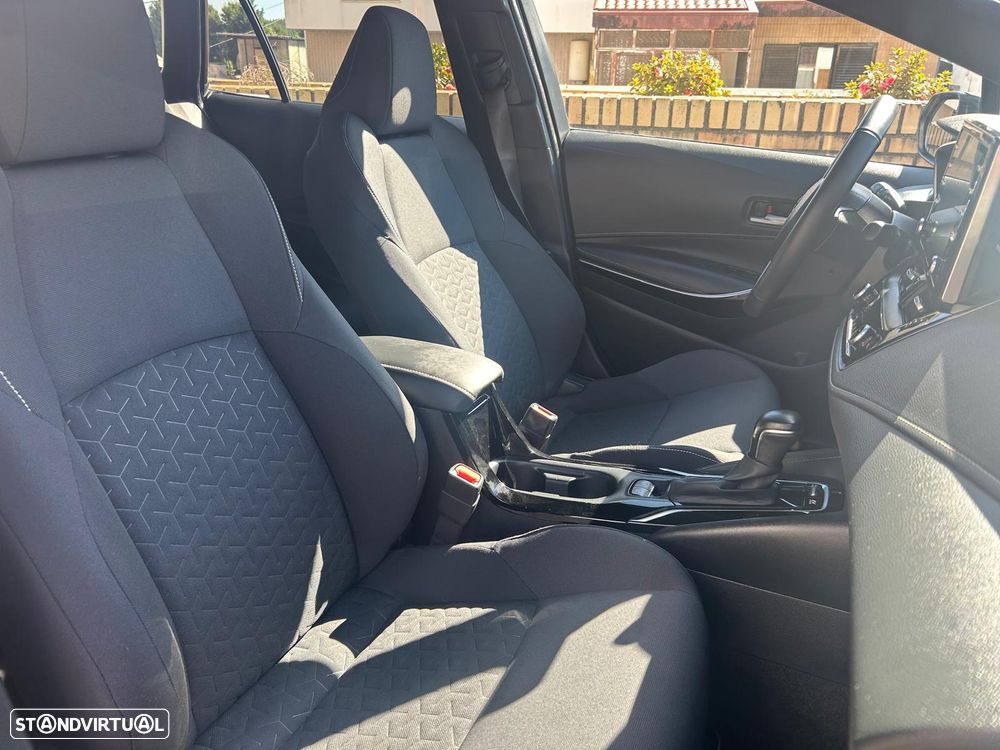 Toyota Corolla Touring Sports 1.8 Hybrid Comfort+P.Sport - 21