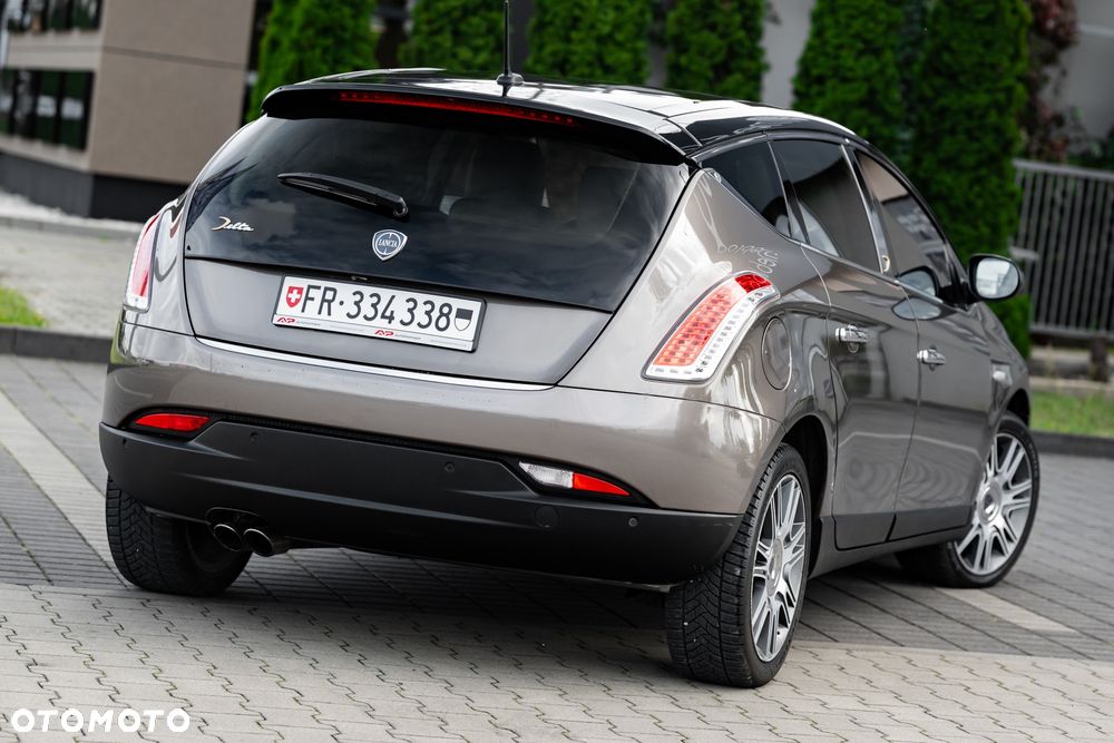 Lancia Delta 1.8 Di T-Jet 16v Platino - 12