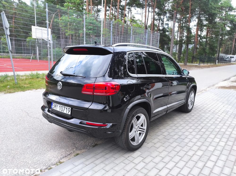 Volkswagen Tiguan 2.0 TDI 4Mot Perfectline R-Style - 16