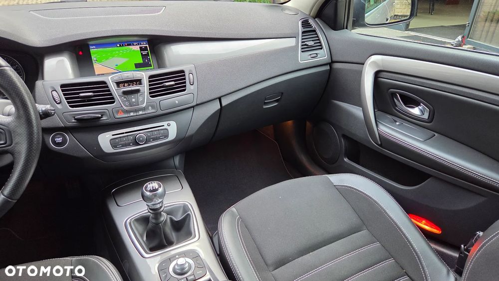 Renault Laguna dCi 150 FAP Start-Stop Paris - 31