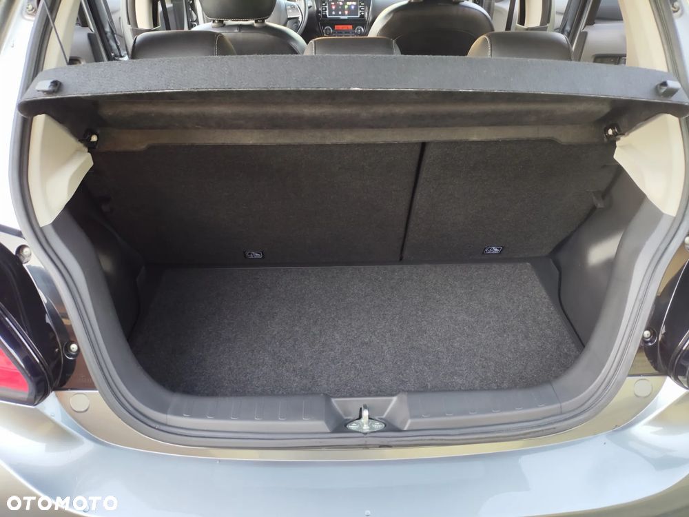 Mitsubishi Space Star 1.2 AS&G Invite CVT - 23